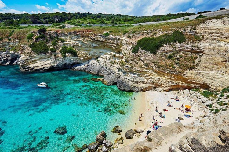 Villetta A Pochi Passi Dal Mare Санта Чезареа Терме Екстериор снимка